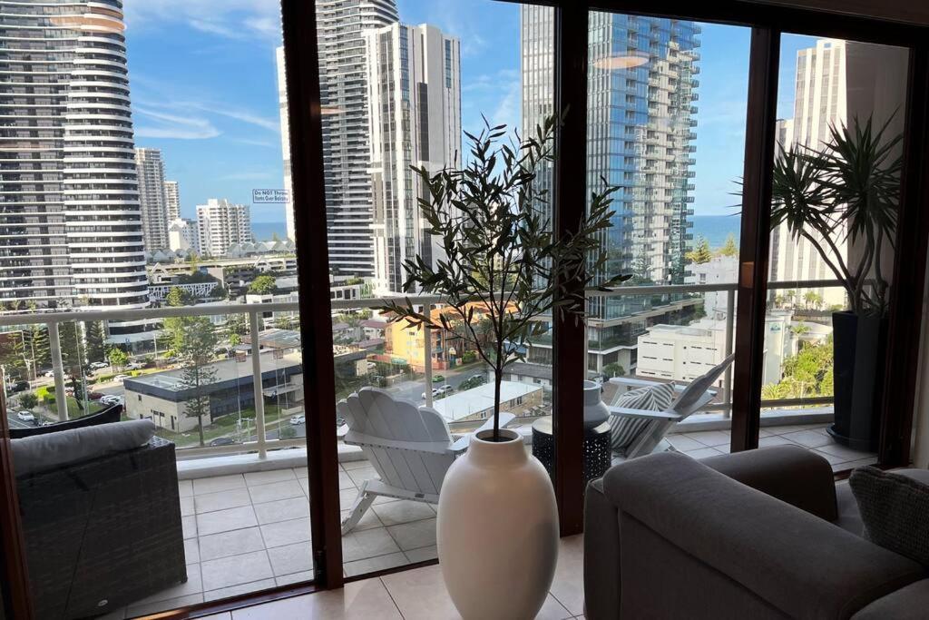 Private Sky Terrace Classic Penthouse 2 Car Parks Apartamento Gold Coast Exterior foto